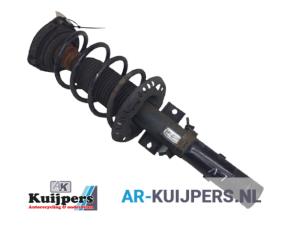Used Fronts shock absorber, left Audi A2 (8Z0) 1.4 16V Price € 39,00 Margin scheme offered by Autorecycling Kuijpers