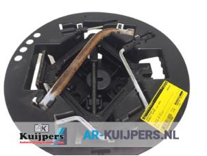 Used Tool set Renault Twingo (C06) 1.2 SPi Phase I Price € 15,00 Margin scheme offered by Autorecycling Kuijpers