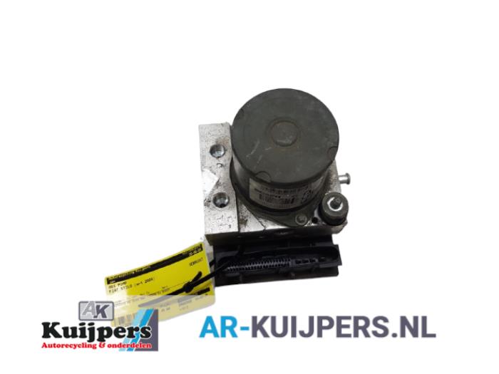 ABS Pumpe Fiat Stilo (192A/B), 2001 / 2007 2.4 20V Abarth 3-Drs., Fließheck, 2-tr, Benzin, 2.446cc, 126kW (171pk), FWD, 192A2000, 2001-10 / 2003-12, 192AXD12 (Gebraucht)