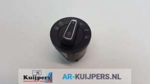 Usados Interruptor de luz Volkswagen Golf VII (AUA) 1.4 TSI 16V Precio € 15,00 Norma de margen ofrecido por Autorecycling Kuijpers