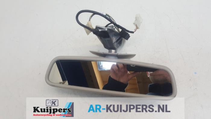 Używane Lusterko wewnetrzne Mercedes E 4-matic (W211) 5.0 E-500 V8 32V Cena € 19,00 Procedura marży oferowane przez Autorecycling Kuijpers
