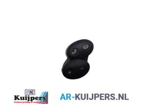 Used Steering wheel switch Mercedes E 4-matic (W211) 5.0 E-500 V8 32V Price € 30,00 Margin scheme offered by Autorecycling Kuijpers