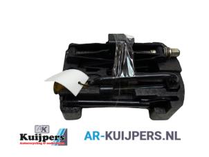 Usagé Kit d'outils Renault Clio II (BB/CB) 1.2 Prix € 20,00 Règlement à la marge proposé par Autorecycling Kuijpers