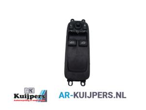 Używane Przelacznik combi okienny Volvo C30 (EK/MK) 2.0 D 16V Cena € 29,00 Procedura marży oferowane przez Autorecycling Kuijpers