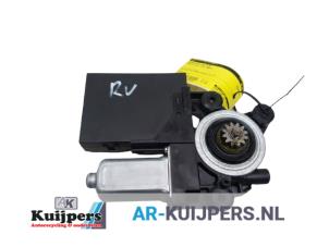 Usados Motor de ventanilla de puerta Volvo C30 (EK/MK) 2.0 D 16V Precio € 20,00 Norma de margen ofrecido por Autorecycling Kuijpers