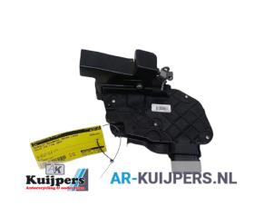 Usagé Serrure portière mécanique 2portes gauche Volvo C30 (EK/MK) 2.0 D 16V Prix € 25,00 Règlement à la marge proposé par Autorecycling Kuijpers