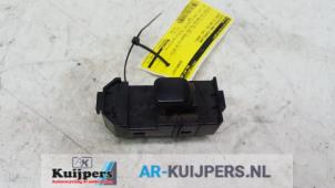 Used Electric window switch Lexus IS SportCross (E1) 300 3.0 V6 24V VVT-i Price € 10,00 Margin scheme offered by Autorecycling Kuijpers