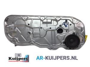 Usagé Mécanique vitre 2portes avant gauche Volvo C30 (EK/MK) 2.0 D 16V Prix € 25,00 Règlement à la marge proposé par Autorecycling Kuijpers