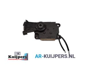 Used Heater valve motor Peugeot 208 I (CA/CC/CK/CL) 1.2 Vti 12V PureTech 82 Price € 25,00 Margin scheme offered by Autorecycling Kuijpers