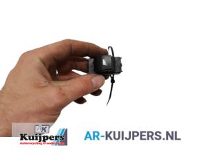 Gebrauchte Elektrisches Fenster Schalter Citroen Jumpy (G9) 2.0i 16V Preis € 10,00 Margenregelung angeboten von Autorecycling Kuijpers