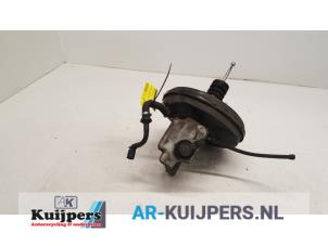 Usagé Pompe de frein Volkswagen Golf Plus (5M1/1KP) 1.9 TDI 105 Prix € 55,00 Règlement à la marge proposé par Autorecycling Kuijpers