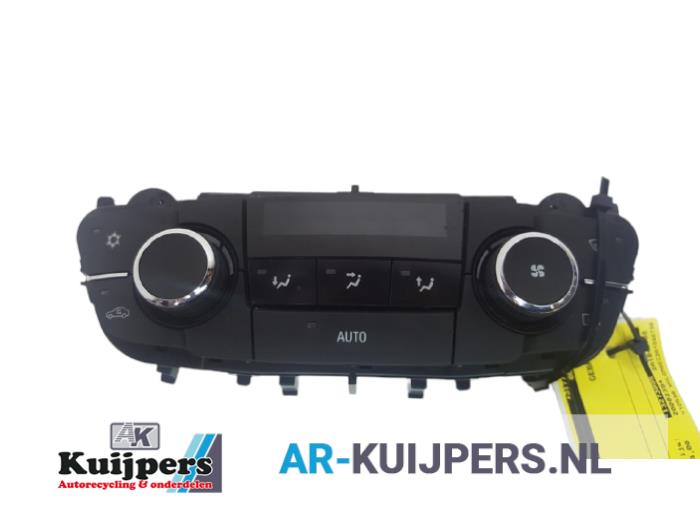 Używane Panel climatronic Opel Insignia 1.8 16V Ecotec Cena € 39,00 Procedura marży oferowane przez Autorecycling Kuijpers