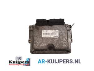 Usagé Calculateur moteur Alfa Romeo 147 (937) 1.9 JTD Prix € 75,00 Règlement à la marge proposé par Autorecycling Kuijpers