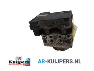 Usagé Pompe ABS Mazda 626 (GW19) 1.8i 16V Prix € 45,00 Règlement à la marge proposé par Autorecycling Kuijpers