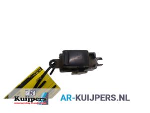 Usagé Commutateur vitre électrique Nissan X-Trail (T30) 2.2 dCi 16V 4x4 Prix € 15,00 Règlement à la marge proposé par Autorecycling Kuijpers