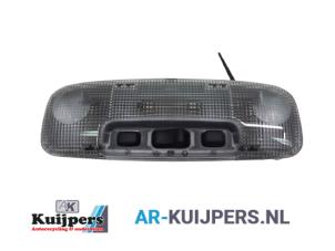 Używane Oswietlenie wewnetrzne tyl Ford Focus C-Max 1.8 16V Cena € 10,00 Procedura marży oferowane przez Autorecycling Kuijpers