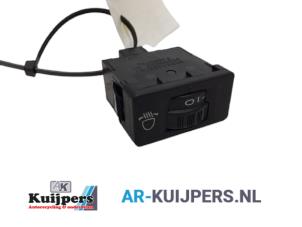 Used AIH headlight switch Peugeot 307 Break (3E) 2.0 HDi 90 Price € 10,00 Margin scheme offered by Autorecycling Kuijpers