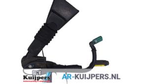 Used Front seatbelt buckle, right Opel Corsa C (F08/68) 1.0 12V Twin Port Price € 12,00 Margin scheme offered by Autorecycling Kuijpers