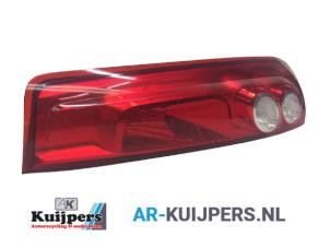 Używane Tylne swiatlo pozycyjne prawe Ford Fiesta 5 (JD/JH) 1.3 Cena € 14,00 Procedura marży oferowane przez Autorecycling Kuijpers
