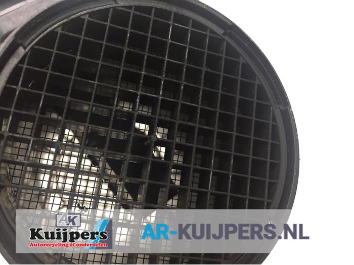 Luftmassenmesser van een Hyundai Accent 1.5 CRDi VGT 16V 2007