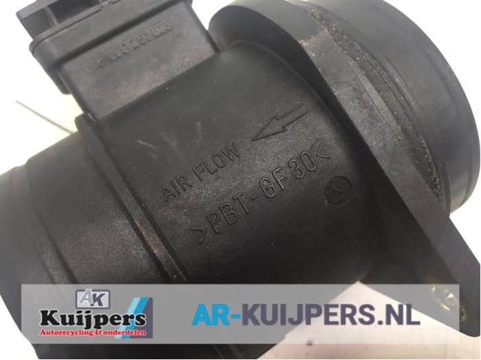Luftmassenmesser van een Hyundai Accent 1.5 CRDi VGT 16V 2007