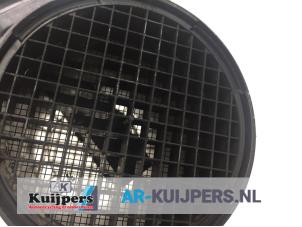 Luftmassenmesser van een Hyundai Accent 1.5 CRDi VGT 16V 2007