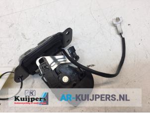 Usagé Mécanique de verrouillage hayon Kia Rio II (DE) 1.5 CRDi VGT 16V Prix € 19,00 Règlement à la marge proposé par Autorecycling Kuijpers