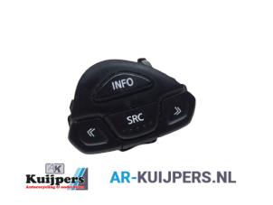 Used Steering wheel mounted radio control Nissan Almera (N16) 1.8 16V Price € 15,00 Margin scheme offered by Autorecycling Kuijpers