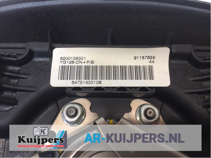 Left airbag (steering wheel) from a Renault Trafic New (FL) 2.5 dCi 16V 145 2007