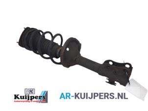 Used Front shock absorber rod, right Toyota Yaris Verso (P2) 1.3 16V Price € 30,00 Margin scheme offered by Autorecycling Kuijpers