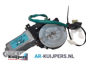 Used Door window motor Kia Carens II (FJ) 1.8i 16V Price € 25,00 Margin scheme offered by Autorecycling Kuijpers