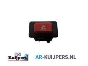 Usagé Bouton de warning Mitsubishi Pajero Hardtop (V1/2/3/4) 2.8 TD ic Prix € 10,00 Règlement à la marge proposé par Autorecycling Kuijpers