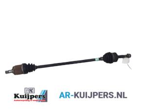 Usados Eje de transmisión derecha delante Nissan Almera (N16) 1.5 16V Precio € 35,00 Norma de margen ofrecido por Autorecycling Kuijpers