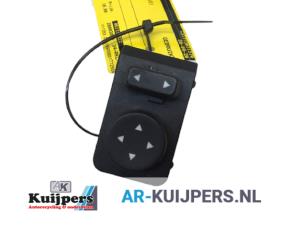 Używane Przelacznik lusterka Fiat Punto Evo (199) 1.3 JTD Multijet 85 16V Euro 5 Cena € 10,00 Procedura marży oferowane przez Autorecycling Kuijpers