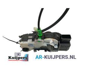 Usagé Serrure portière mécanique 4portes arrière droite Opel Insignia Mk.I 1.8 Ecotec 16V Prix € 25,00 Règlement à la marge proposé par Autorecycling Kuijpers