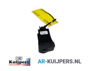 Used AIH headlight switch Mazda 3 (BK12) 1.6i 16V Price € 10,00 Margin scheme offered by Autorecycling Kuijpers