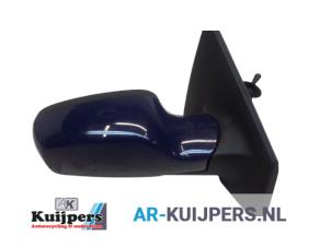 Used Wing mirror, right Renault Clio III (BR/CR) 1.4 16V Price € 14,00 Margin scheme offered by Autorecycling Kuijpers
