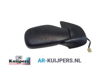 Usados Retrovisor externo derecha Suzuki New Ignis (MH) 1.3 16V Precio € 35,00 Norma de margen ofrecido por Autorecycling Kuijpers