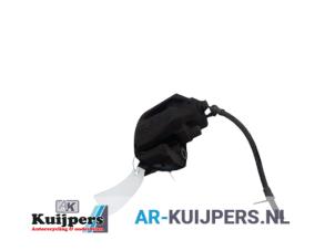 Used Front brake calliper, left Ford Focus 3 1.6 Ti-VCT 16V 105 Price € 25,00 Margin scheme offered by Autorecycling Kuijpers