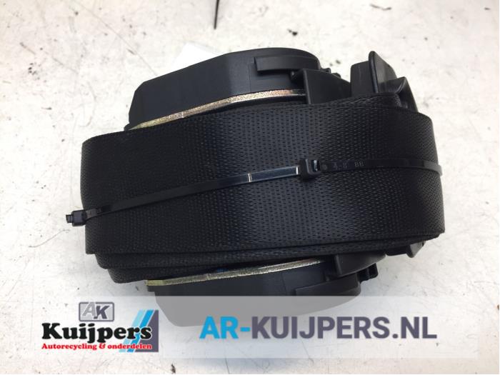 Front seatbelt, right from a BMW 3 serie Compact (E46/5) 316ti 16V 2001