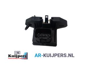 Used Fuel pump relay Ford Focus 3 Wagon 1.5 TDCi Price € 24,00 Margin scheme offered by Autorecycling Kuijpers