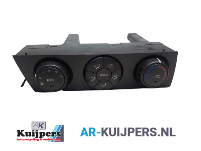 Gebrauchte Klimabedienteil Ssang Yong Kyron 2.0 M 200 Xdi 16V 4x2 Preis € 25,00 Margenregelung angeboten von Autorecycling Kuijpers