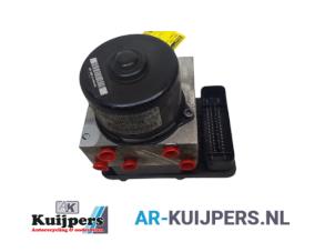 Usagé Pompe ABS Ssang Yong Rexton 2.7 Xdi RX/RJ 270 16V Prix € 50,00 Règlement à la marge proposé par Autorecycling Kuijpers