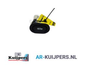 Used Tailgate switch Saab 9-5 (YS3E) 2.3t 16V Price € 10,00 Margin scheme offered by Autorecycling Kuijpers
