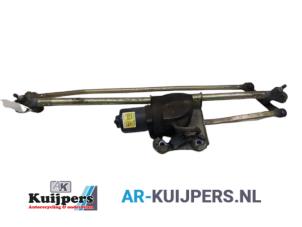Used Wiper motor + mechanism Saab 9-5 (YS3E) 2.3t 16V Price € 40,00 Margin scheme offered by Autorecycling Kuijpers