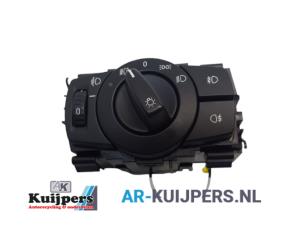 Gebrauchte Licht Schalter BMW 1 serie (E87/87N) 118i 16V Preis € 19,00 Margenregelung angeboten von Autorecycling Kuijpers