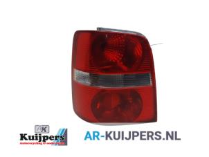Used Taillight lens, left Volkswagen Touran (1T1/T2) 1.9 TDI 105 Euro 3 Price € 19,00 Margin scheme offered by Autorecycling Kuijpers