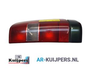 Używane Tylne swiatlo pozycyjne prawe Volvo V70 (GW/LW/LZ) 2.4 20V 140 Cena € 19,00 Procedura marży oferowane przez Autorecycling Kuijpers
