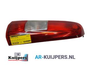 Używane Tylne swiatlo pozycyjne prawe Volvo V70 (SW) 2.4 D5 20V Cena € 15,00 Procedura marży oferowane przez Autorecycling Kuijpers