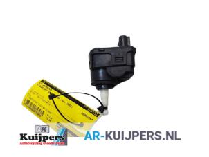 Used Headlight motor Mitsubishi Space Star (DG) 1.3 16V Price € 12,00 Margin scheme offered by Autorecycling Kuijpers